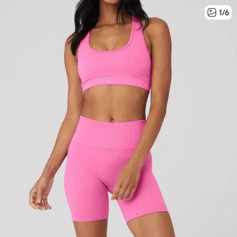 Alo Yoga | SET! Seamless Ribbed Bra & Ribbed Favorite Short Set